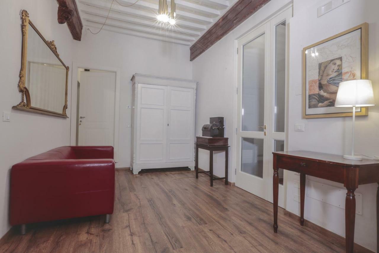 San Pierino Charming Rooms Lucca Exteriör bild